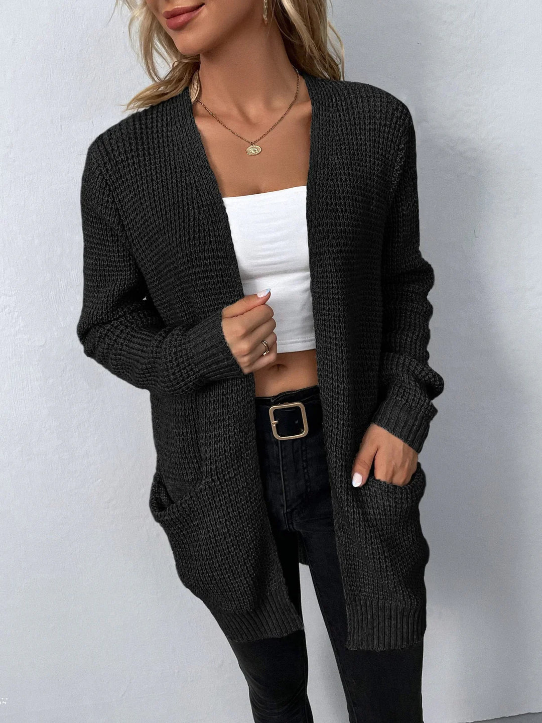 Damen-Strickjacke in Verlängerter Ausführung | winterliche Struktur