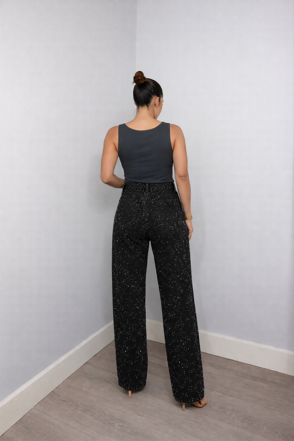 Damen Jeans | Hohe Taille mit geraden Linien und Detailakzenten