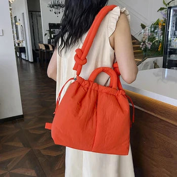 Damen Handtasche | Gepolsterte Form mit Doppelgriff
