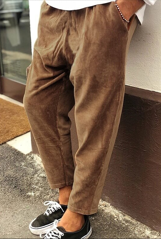 Herrenhose | Locker geschnittene Beinführung