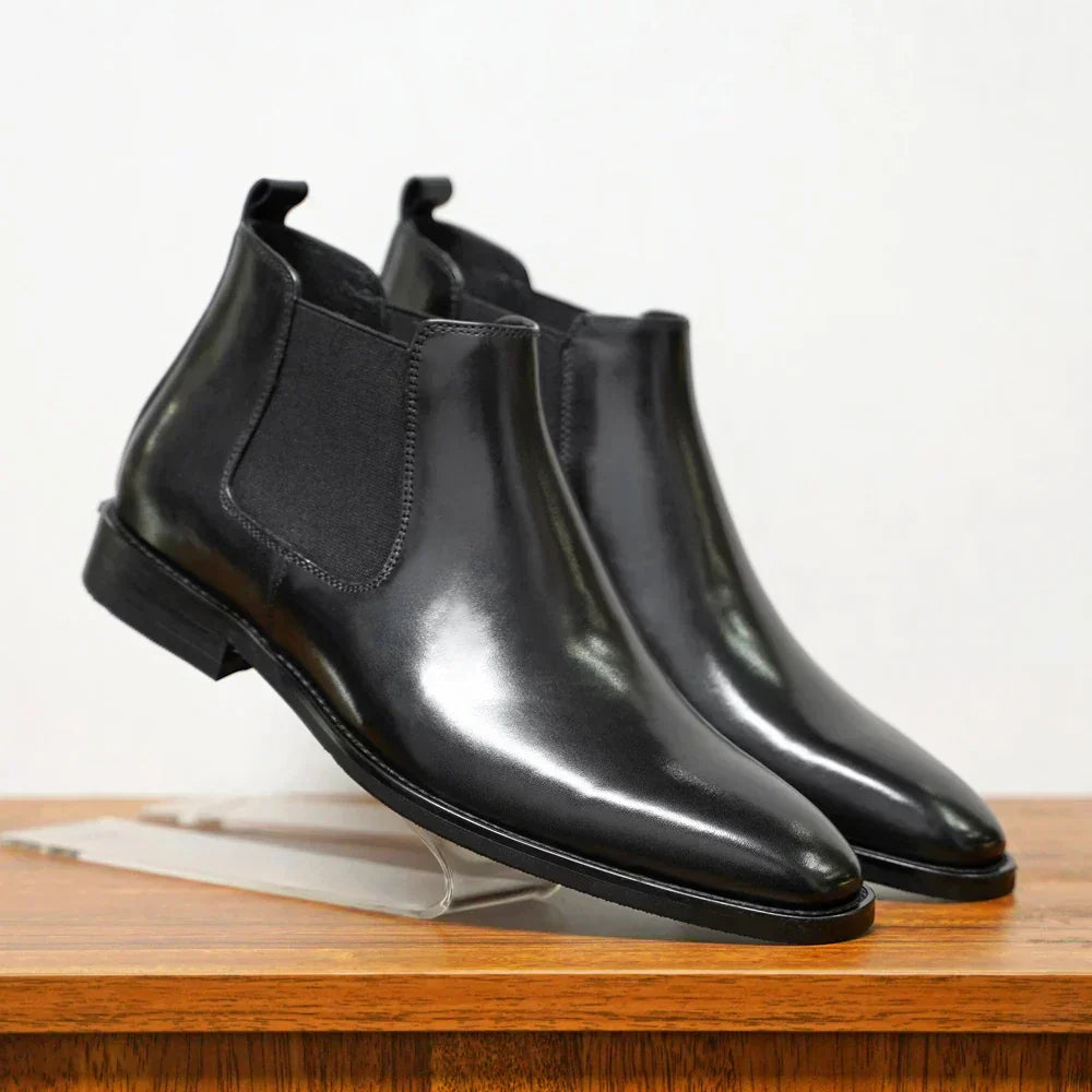 Herren Stiefeletten | Schlichte Form mit geschlossener Kontur