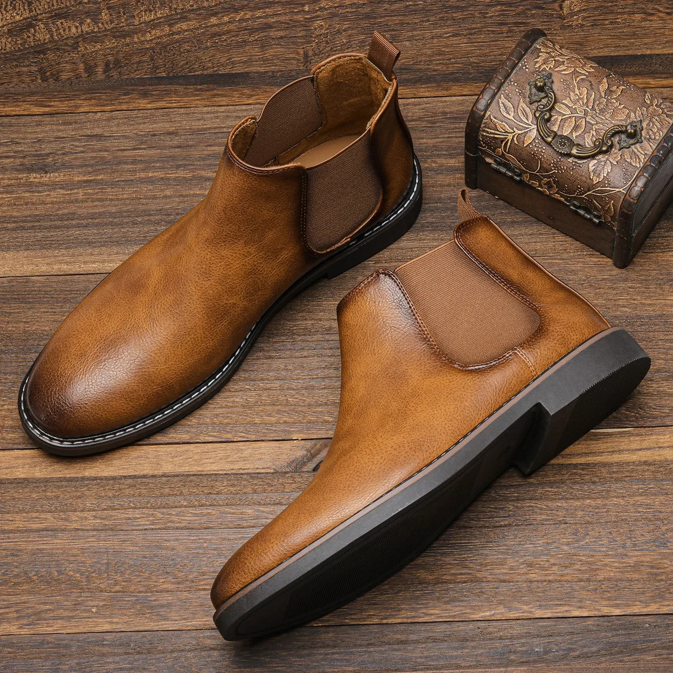 Herren Stiefel | Seitlicher Einstieg mit geschlossener Form