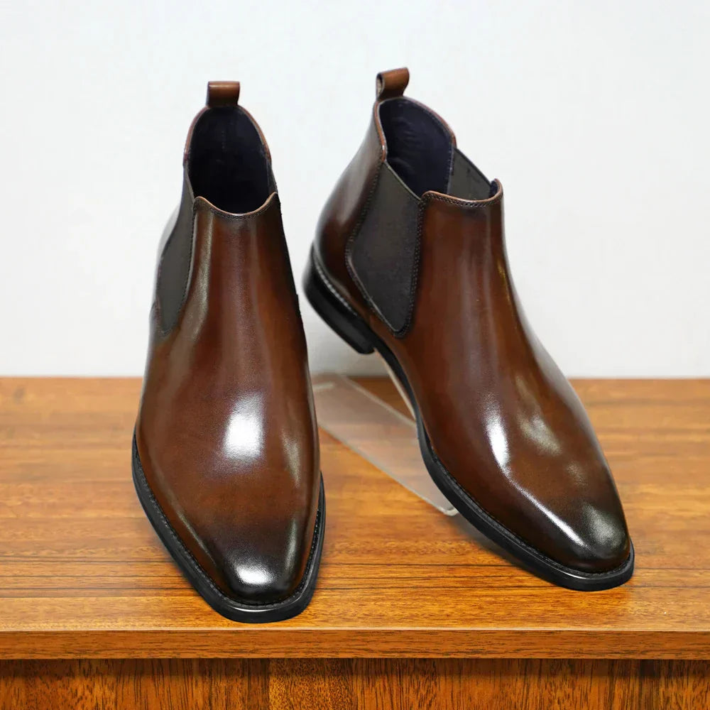 Herren Stiefeletten | Schlichte Form mit geschlossener Kontur