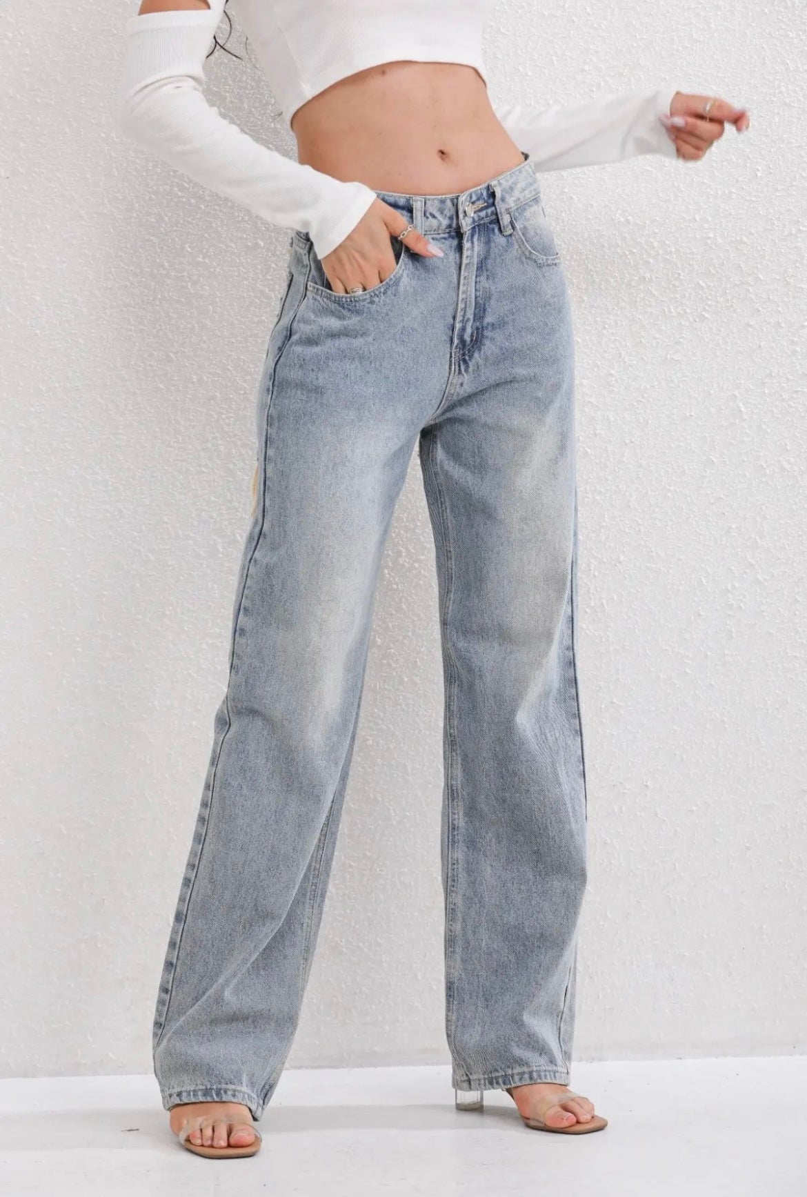 Damen Jeans | Ausführung mit strukturierten Oberflächenelementen