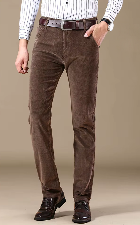 Herrenhose | Gerade Beinführung und Frontöffnung