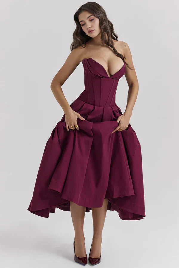 Damenkleid | Trägerlose Ausführung und mittlere Länge