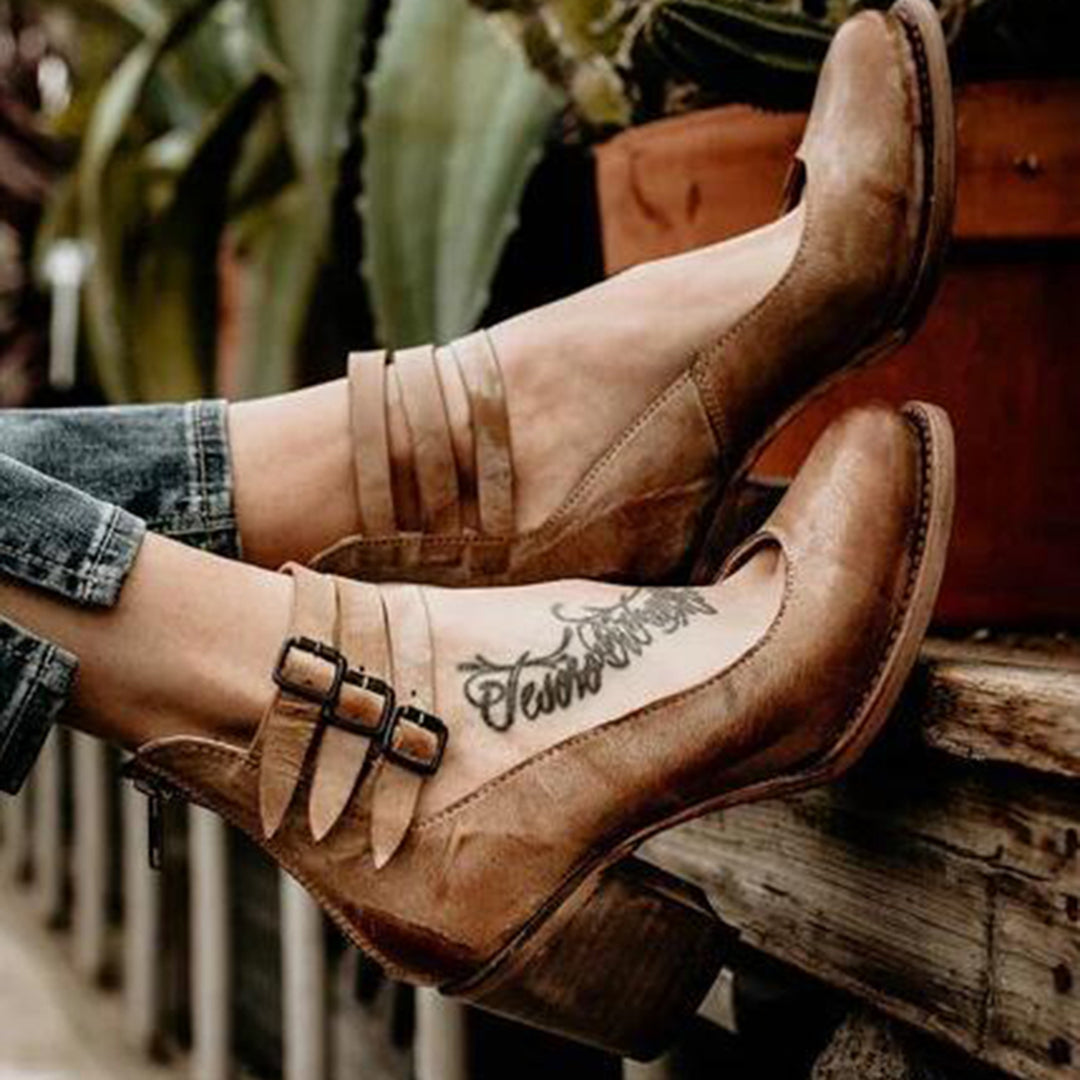 Damen Schuhe | Slipper-artige Form mit geschlossener Zehenpartie