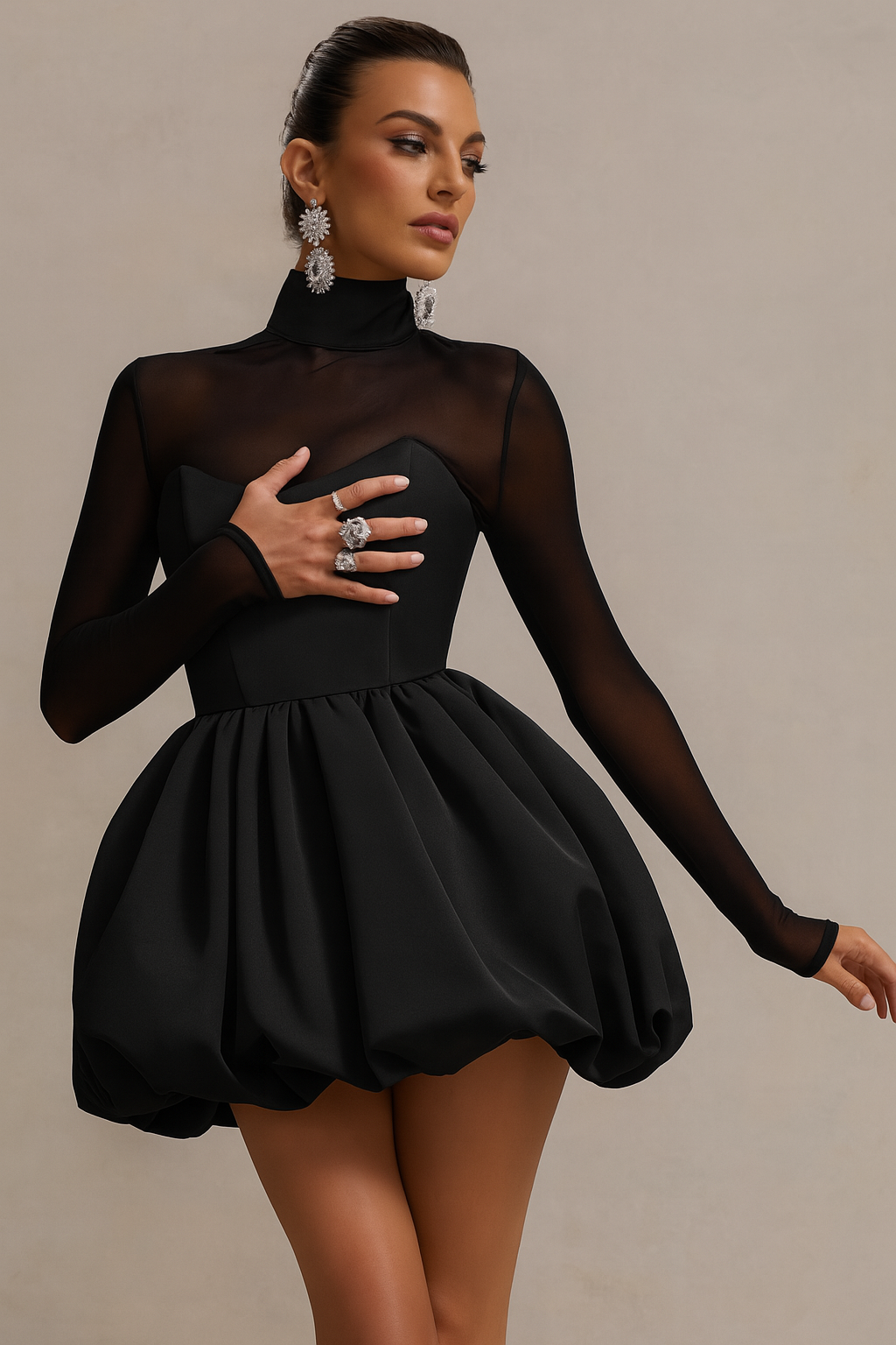 Damen Kleid | kurze Ausführung mit Volants und V-Ausschnitt