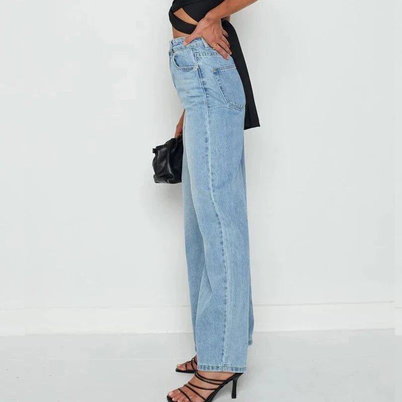 Damen Jeans | Weiter Beinverlauf mit mittelhohem Bund