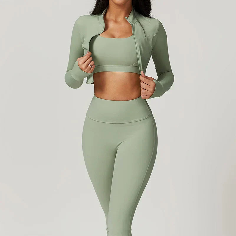 Damen Sportset | Dreiteilige Ausführung mit Weste, Oberteil und Hose