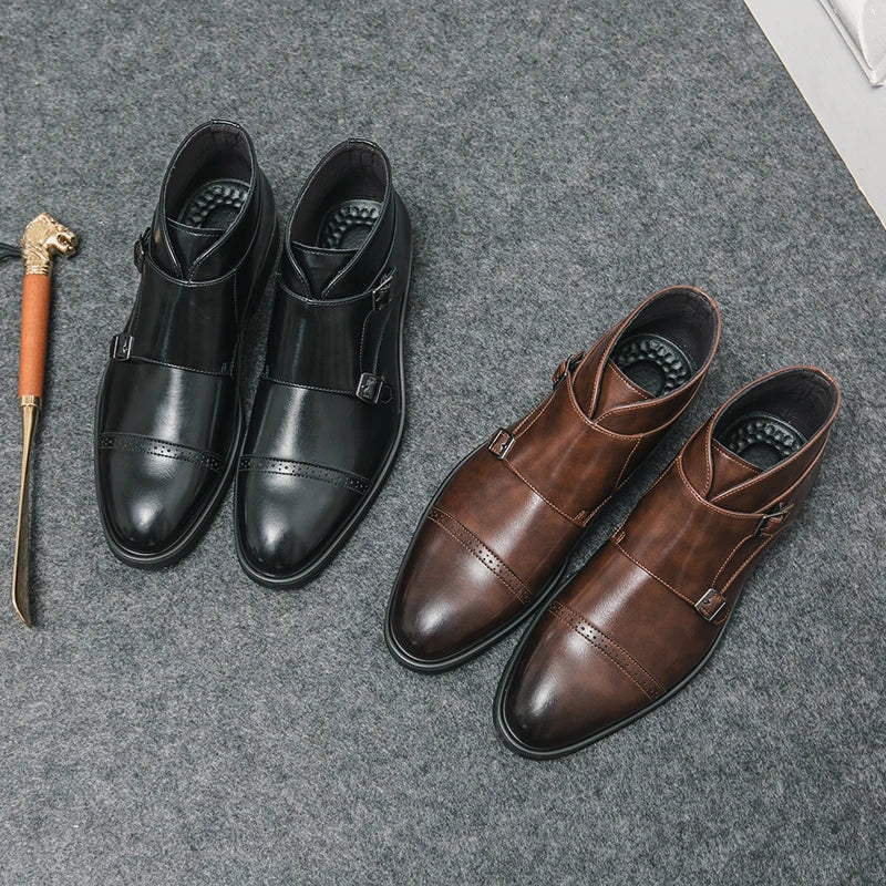 Herrenstiefel | Geschlossene Form doppelte Schnallen über Knöchel
